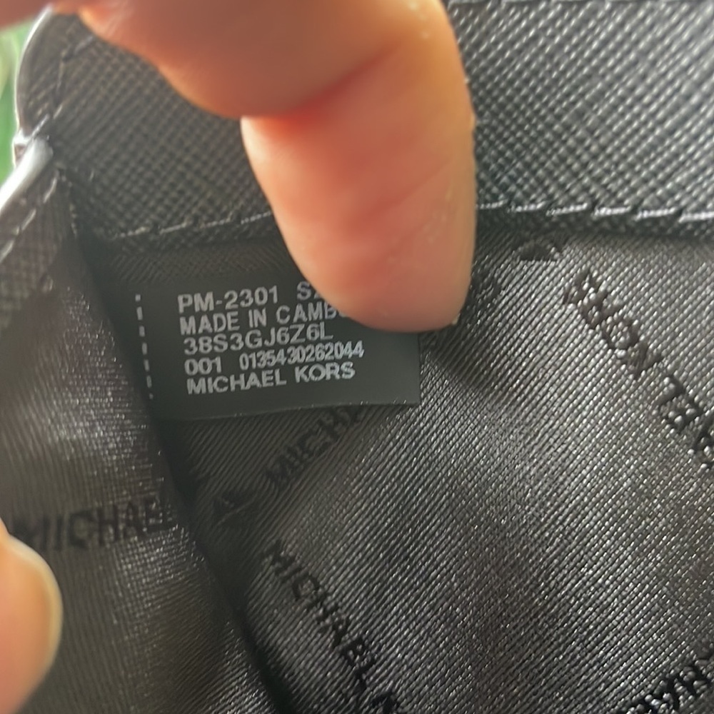 Brand New Michael Kors Genuine Leather Black Large Top Zip Continental Wallet - Picture 13 of 14